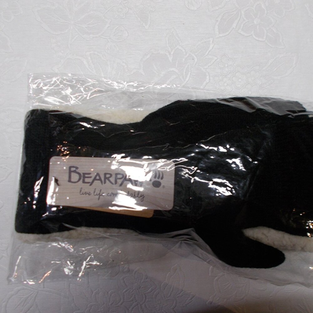 New Bear Paw black and white headband and glove set, sherpa lined